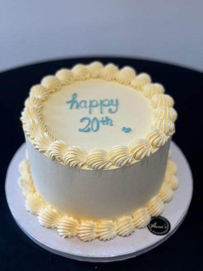 White Vintage Cake